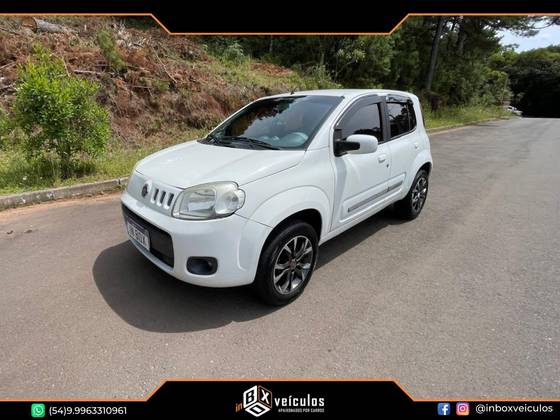 FIAT UNO 1.4 ATTRACTIVE 8V FLEX 4P MANUAL FIAT UNO 1.4 ATTRACTIVE 8V FLEX 4P MANUAL